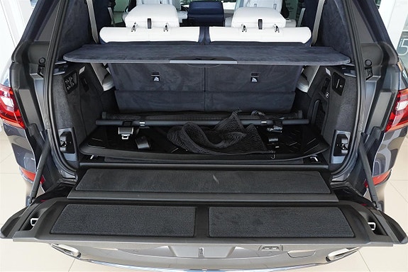 BMW X7 12 of 14