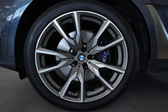 BMW X7 13 of 14