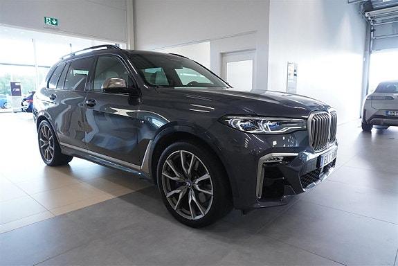 BMW X7 4 of 14