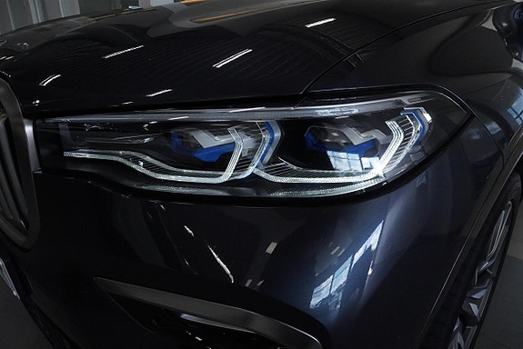 BMW X7 14 of 14