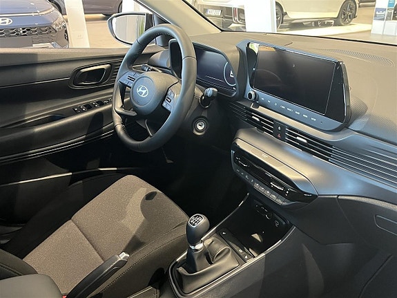Hyundai i20 4 of 10