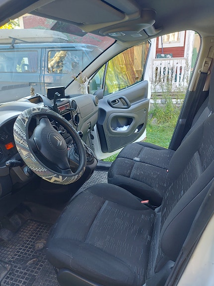Citroen Berlingo minicamper med solpanel 11 of 15