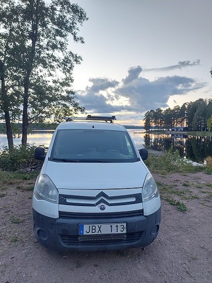 Citroen Berlingo minicamper med solpanel 2 of 15