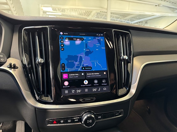 Volvo V60 Cross Country 16 of 20