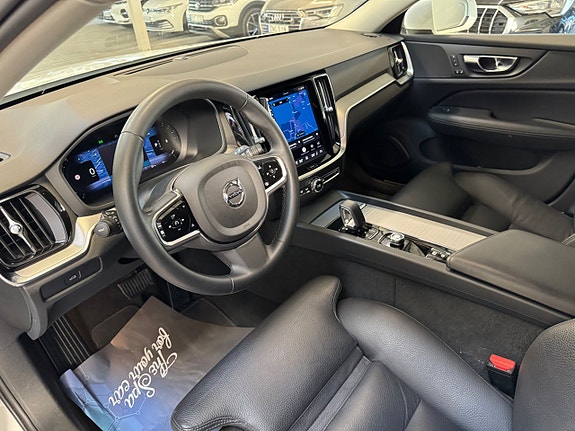 Volvo V60 Cross Country 10 of 20