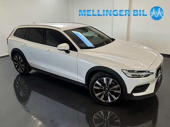 Volvo V60 Cross Country 2 of 20