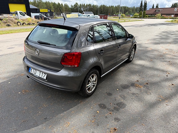 Volkswagen Polo 2 of 7