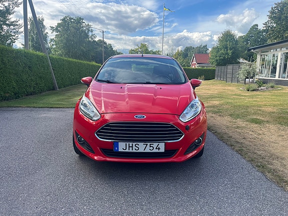 Ford Fiesta 3 of 6
