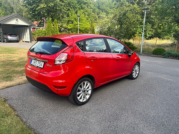 Ford Fiesta 4 of 6