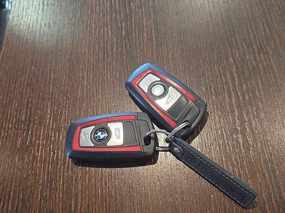 BMW 318d 17 of 18