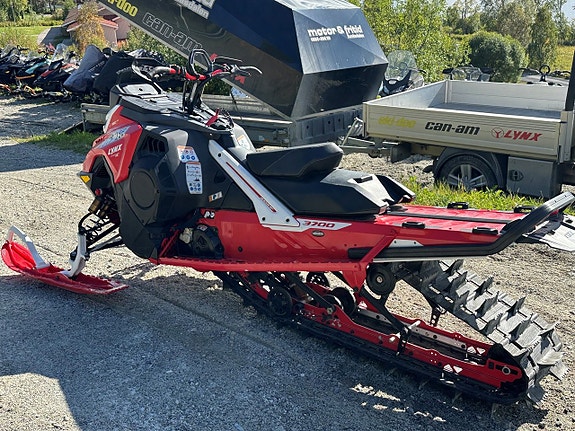 Lynx Shredder RE 850 E-tec 3 of 5