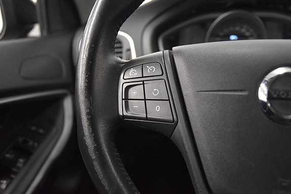 Volvo V40 10 of 18