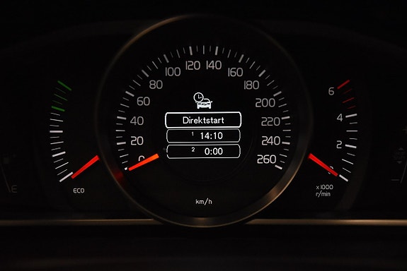 Volvo V40 15 of 18