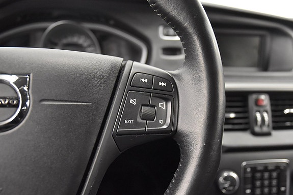 Volvo V40 11 of 18