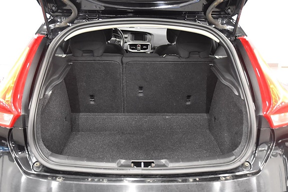 Volvo V40 18 of 18