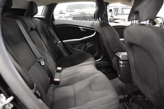 Volvo V40 13 of 18