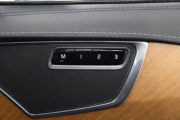 Volvo XC90 17 of 30