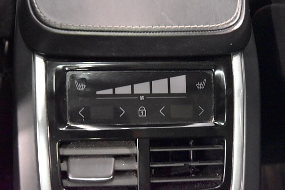 Volvo XC90 20 of 30