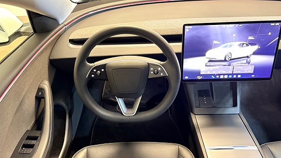 Tesla Model 3 7 of 22
