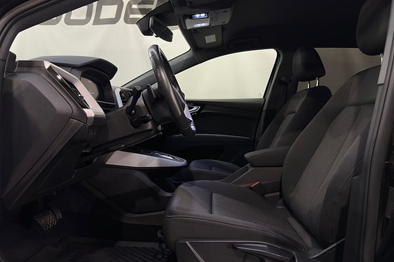 Audi Q4 e-tron 8 of 27