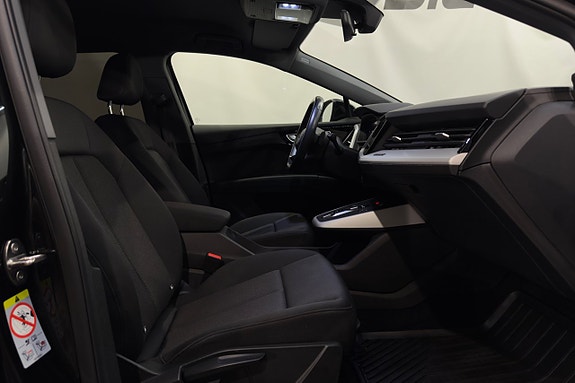 Audi Q4 e-tron 24 of 27