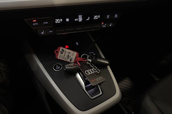 Audi Q4 e-tron 23 of 27