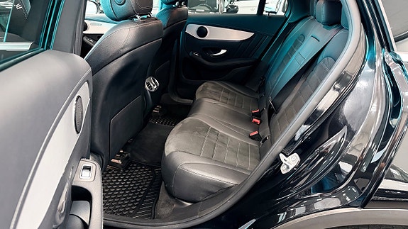 Mercedes-Benz GLC300 de 15 of 22
