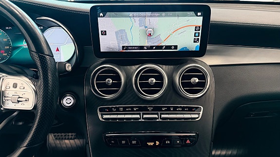 Mercedes-Benz GLC300 de 17 of 22