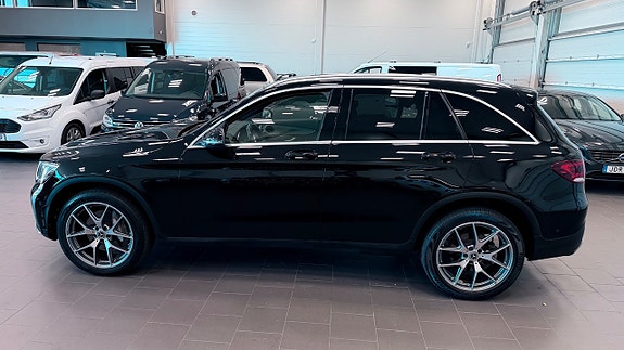 Mercedes-Benz GLC300 de 7 of 22