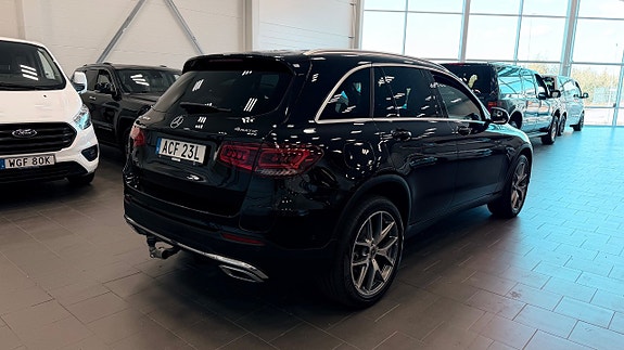 Mercedes-Benz GLC300 de 4 of 22