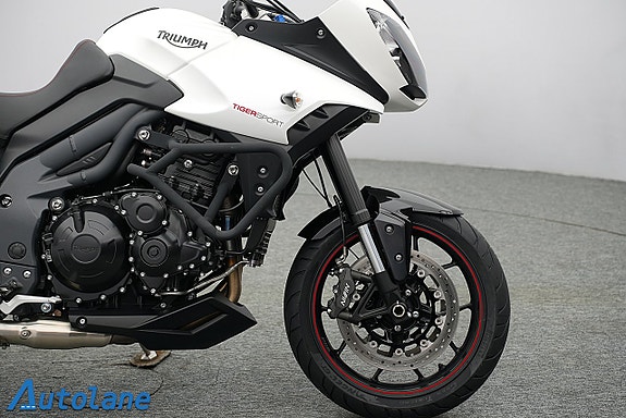 Triumph Tiger Sport 1050 *Nyservad & Nya Däck, Värmehandtag 12 of 27