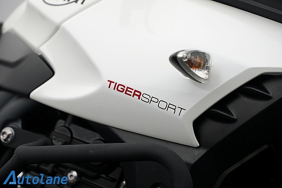 Triumph Tiger Sport 1050 *Nyservad & Nya Däck, Värmehandtag 19 of 27
