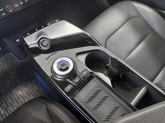 Kia EV6 12 of 16
