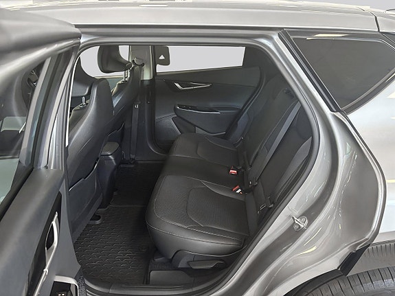Kia EV6 9 of 16