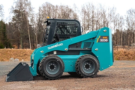 Ny Kompaktlastare - Sunward SWL 3230 - 75hk Kubota motor! 4 of 12