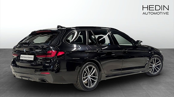 BMW 520 2 of 12