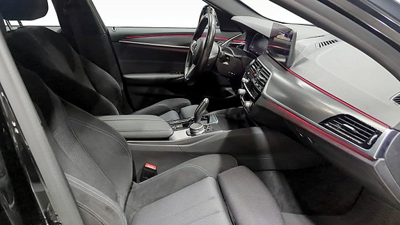BMW 520 3 of 12