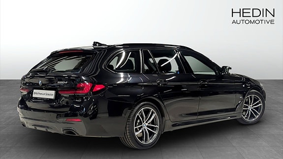 BMW 520d 2 of 12