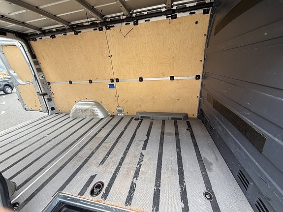 Volkswagen Crafter 35 7 of 12