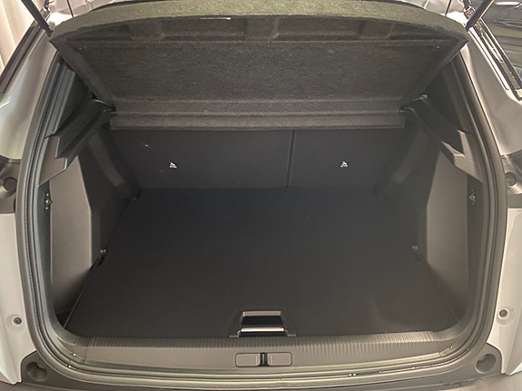 Peugeot 2008 5 of 13
