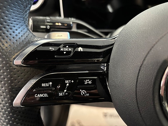 Mercedes-Benz GLC300 de 10 of 23