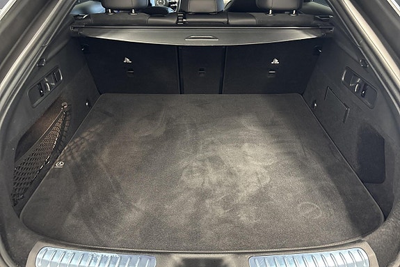 Mercedes-Benz GLC300 de 17 of 23