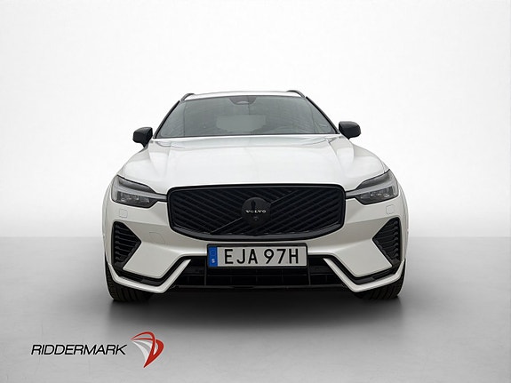 Volvo XC60 2 of 30
