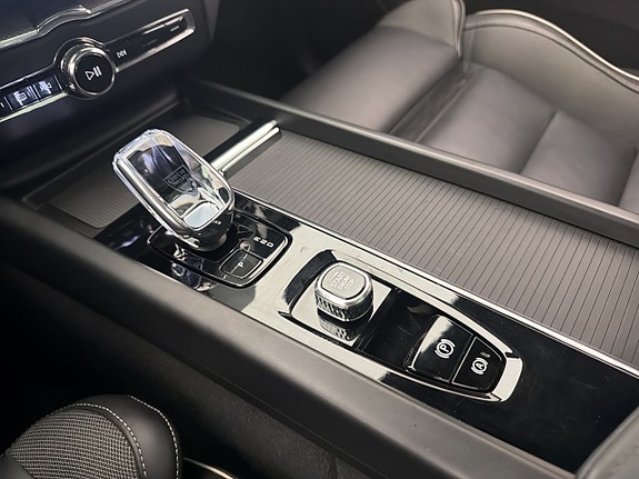 Volvo XC60 29 of 30