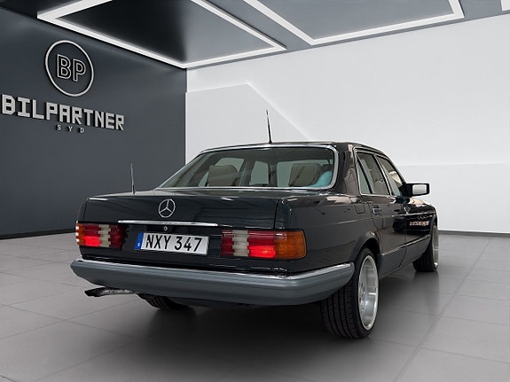 Mercedes-Benz S580 e 4 of 16