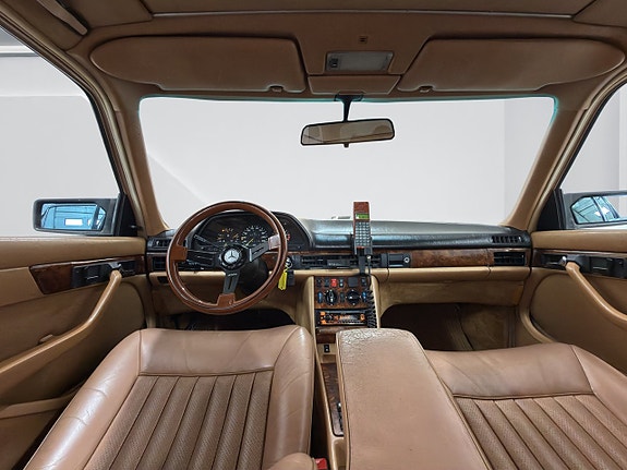 Mercedes-Benz S580 e 10 of 16