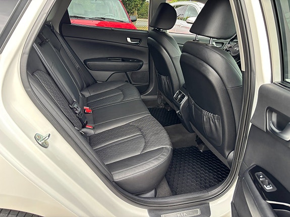 Kia Optima 9 of 15