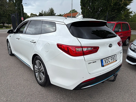 Kia Optima 4 of 15