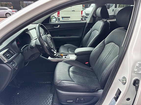 Kia Optima 11 of 15