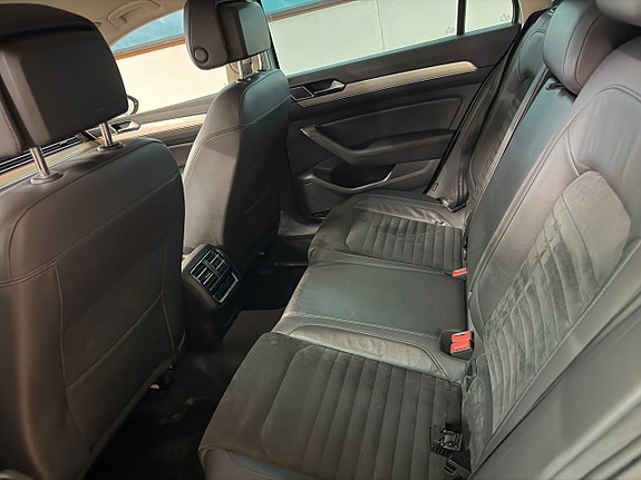 Volkswagen Passat 6 of 19